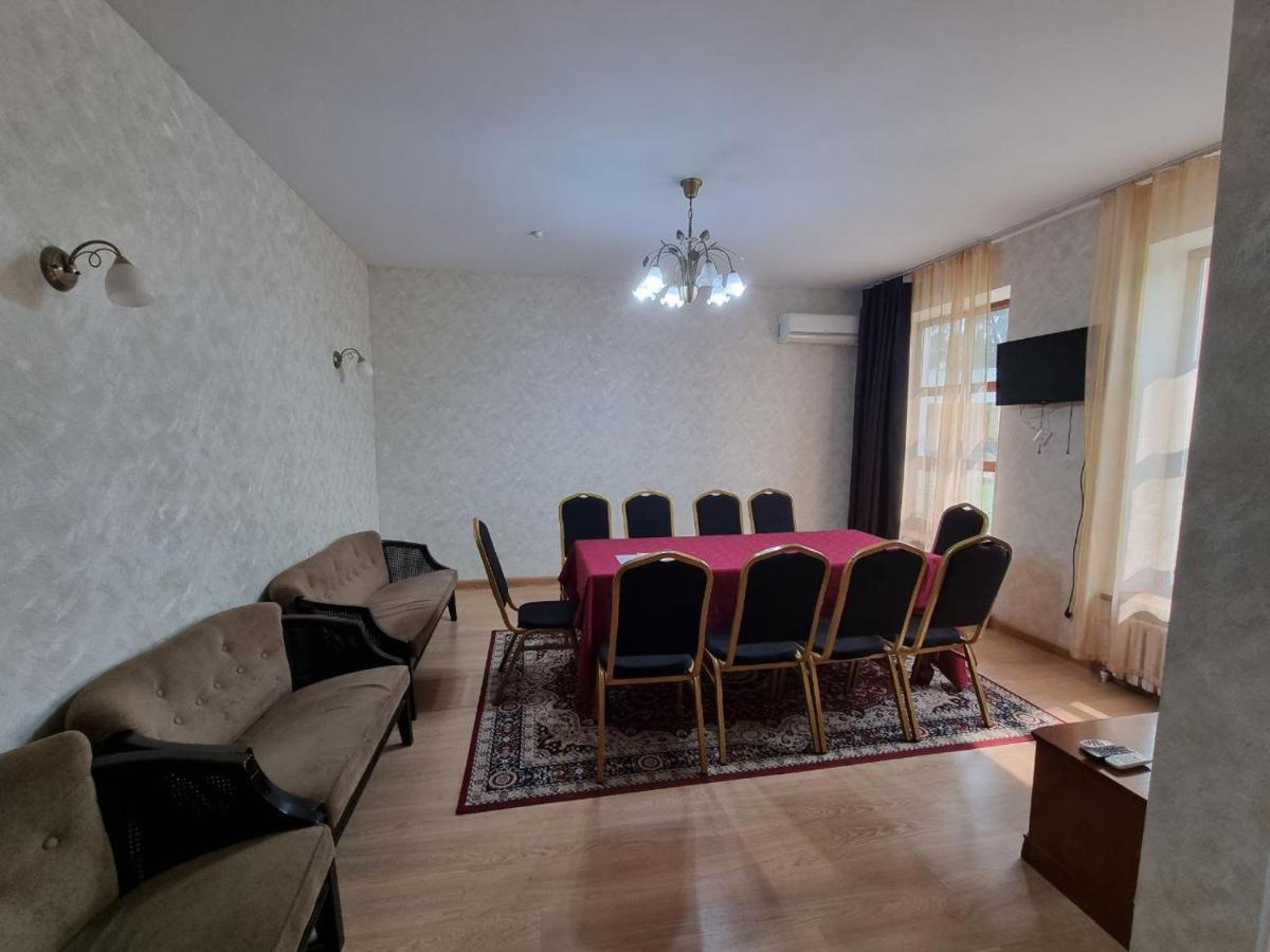 Green Land Hotel Aktobe Exterior foto
