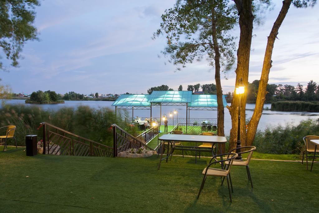 Green Land Hotel Aktobe Exterior foto